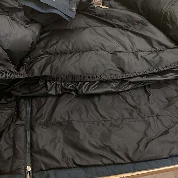 L.L. BEAN EXTREME WEATHER PARKA.  GORETEX.  ALMOST NEW - Picture 10 of 15